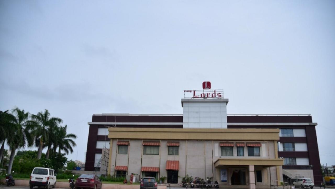 Rang Lords Inn Bharuch エクステリア 写真